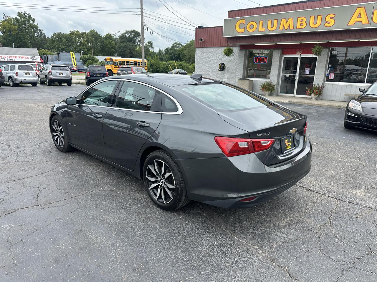 Chevrolet Malibu 4dr Sdn LT w/1LT 2017