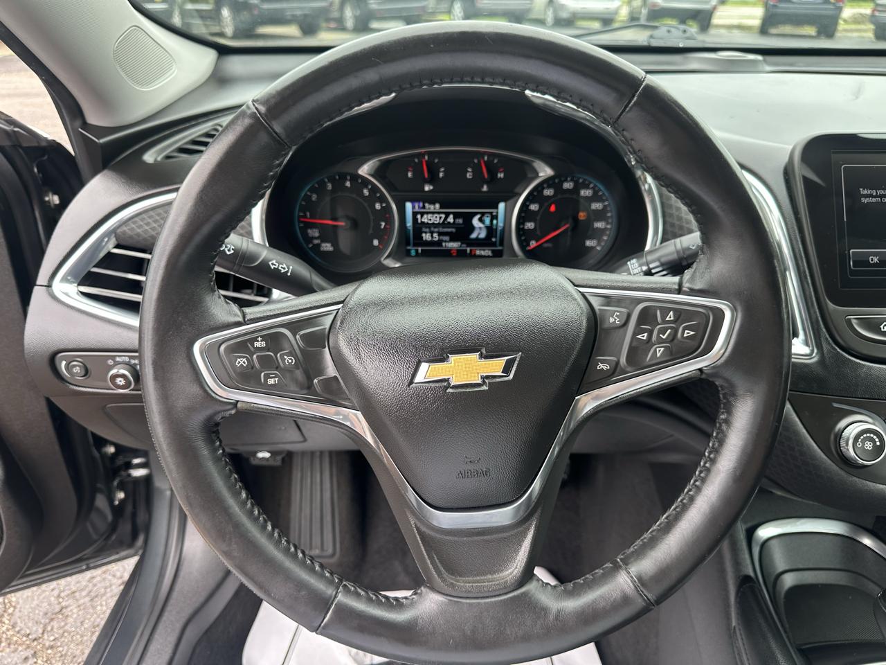 Chevrolet Malibu 4dr Sdn LT w/1LT 2017