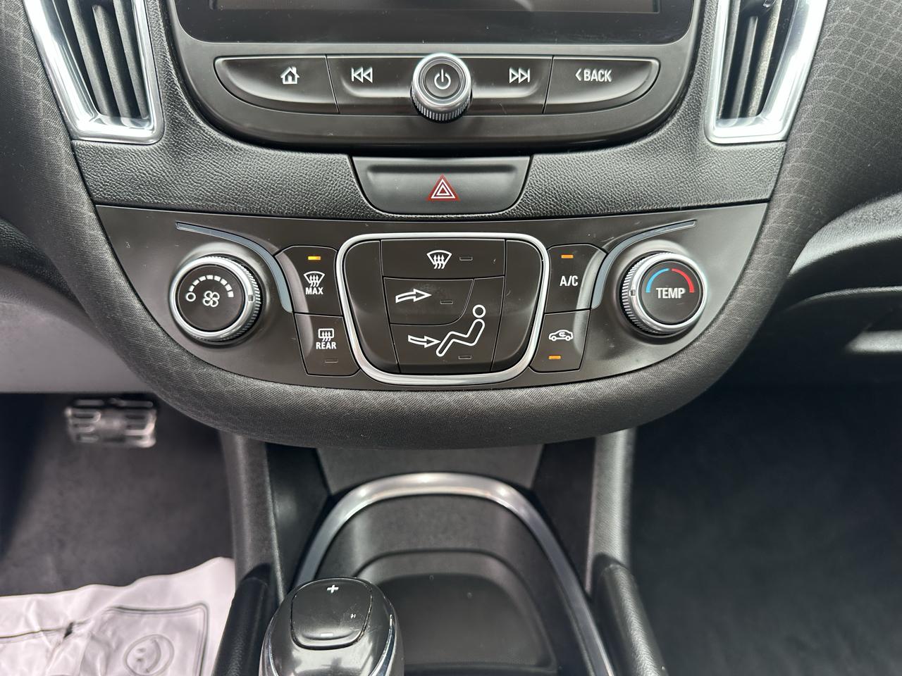 Chevrolet Malibu 4dr Sdn LT w/1LT 2017