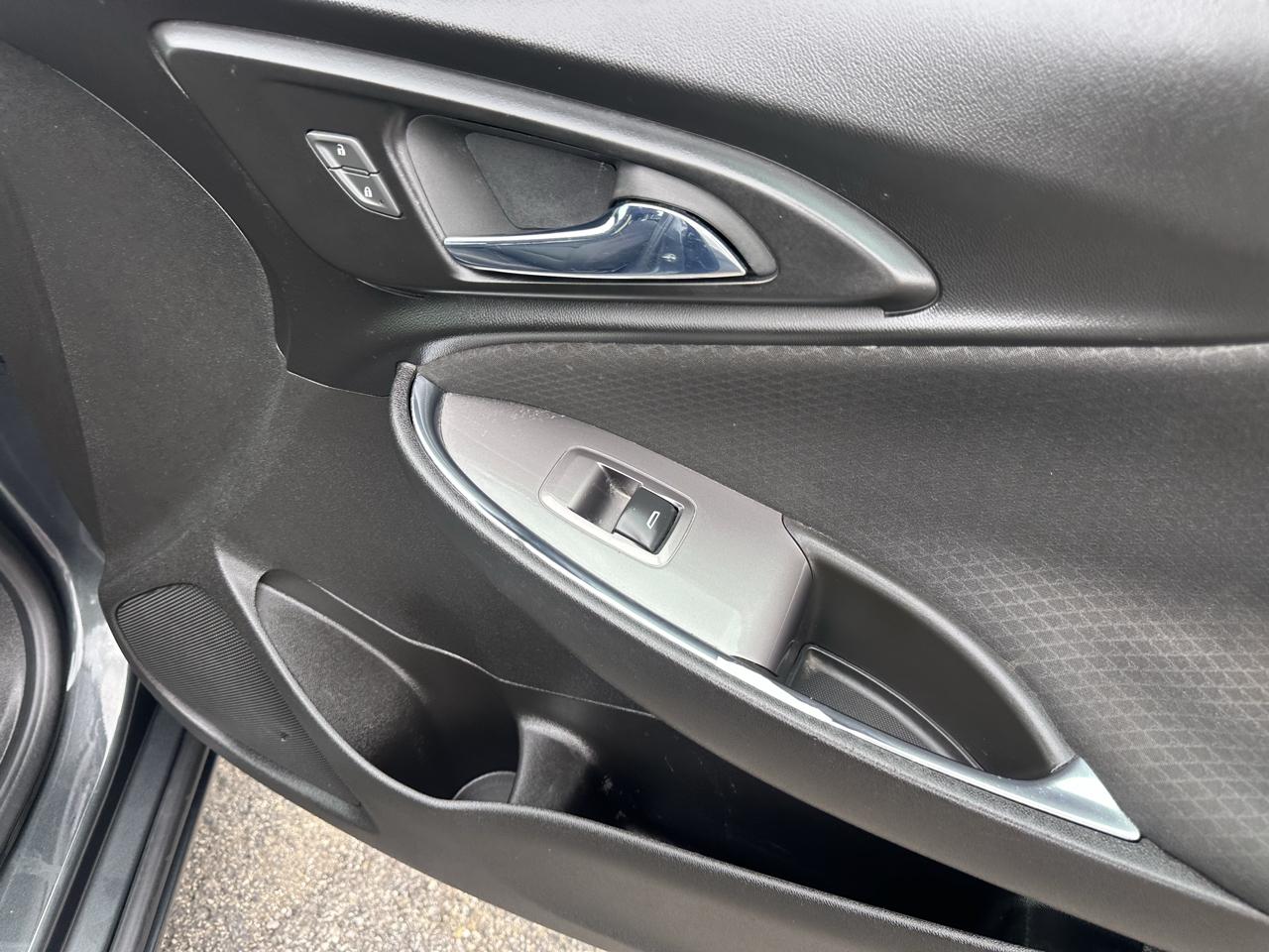 Chevrolet Malibu 4dr Sdn LT w/1LT 2017