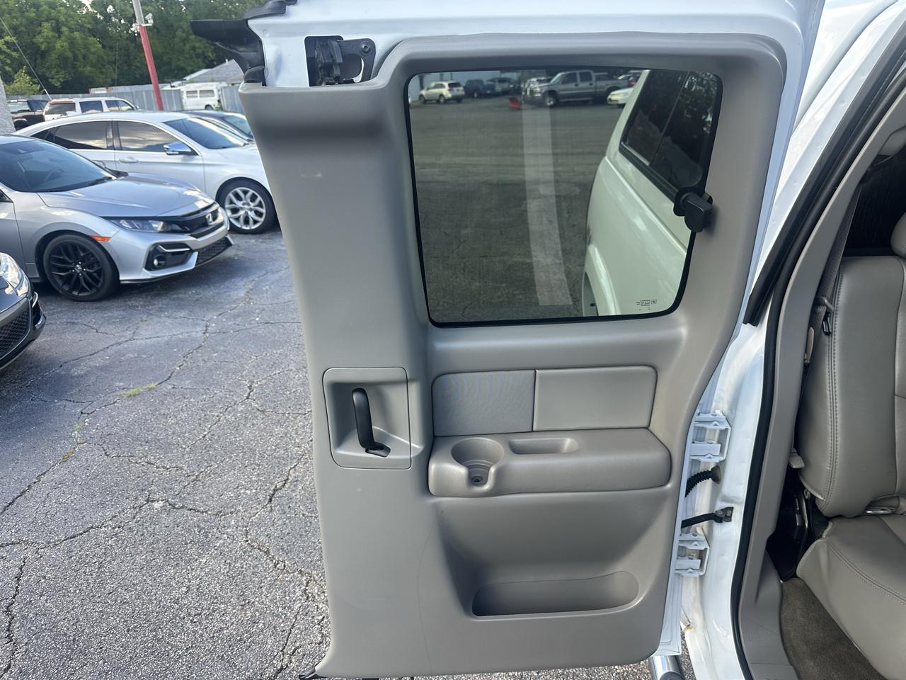GMC Sierra 2500HD Ext Cab 143.5" WB 4WD SLT 2005