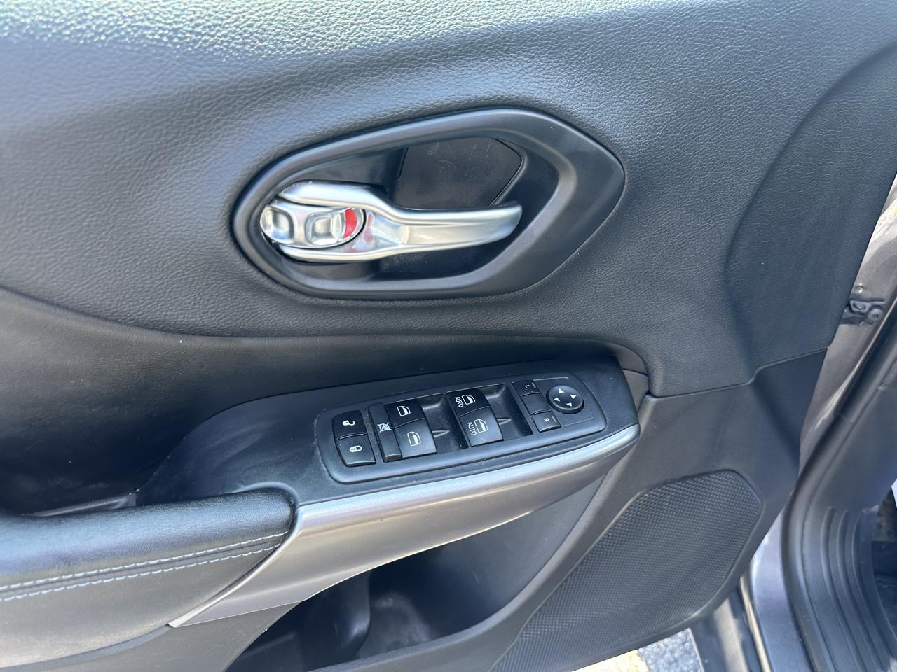 Jeep Cherokee Latitude Plus 4x4 2019