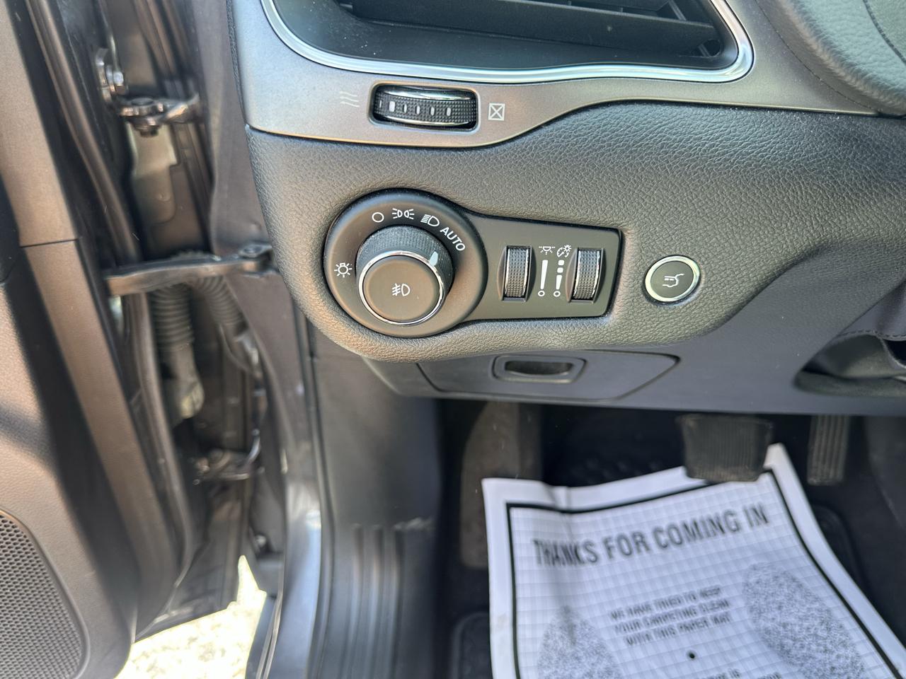 Jeep Cherokee Latitude Plus 4x4 2019