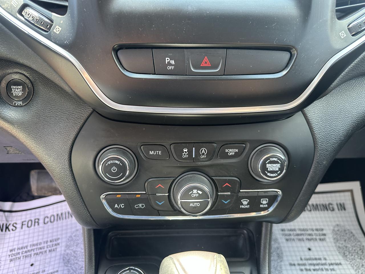 Jeep Cherokee Latitude Plus 4x4 2019