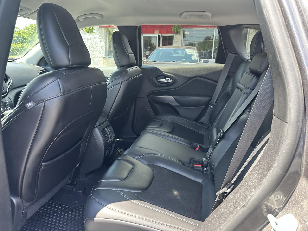 Jeep Cherokee Latitude Plus 4x4 2019
