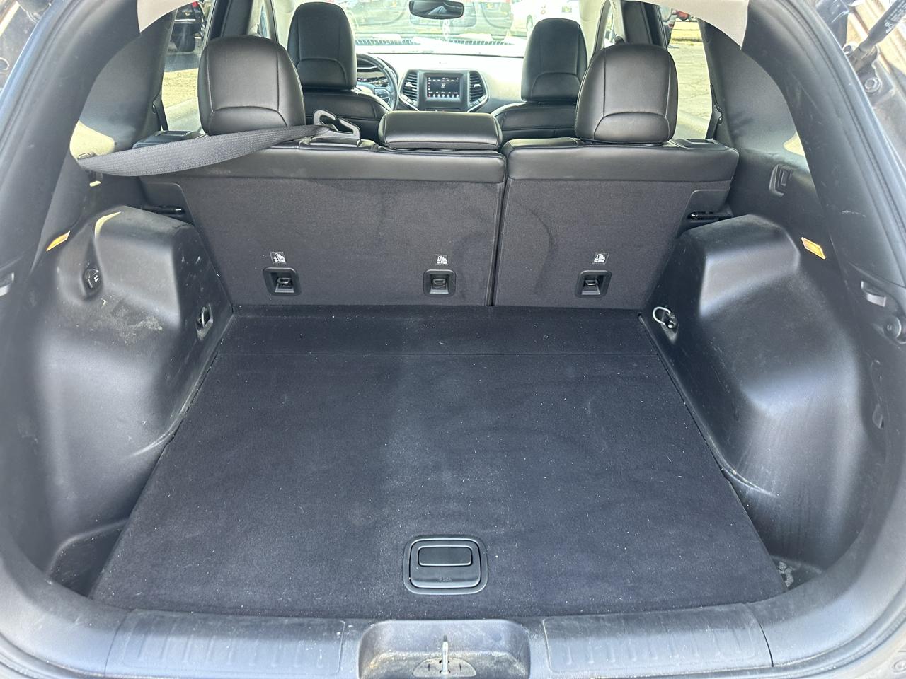 Jeep Cherokee Latitude Plus 4x4 2019