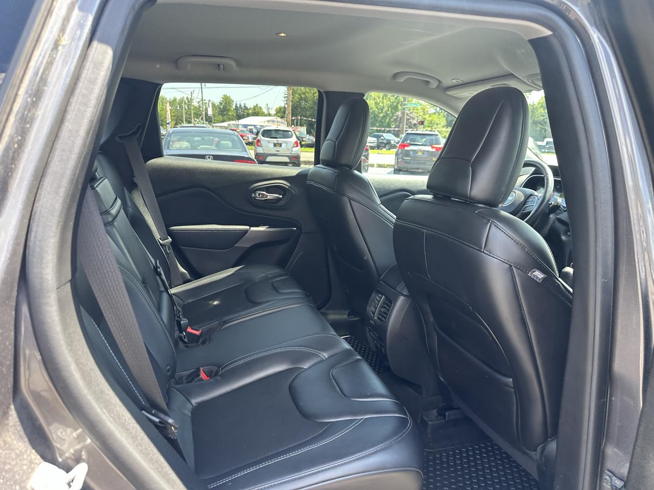 Jeep Cherokee Latitude Plus 4x4 2019