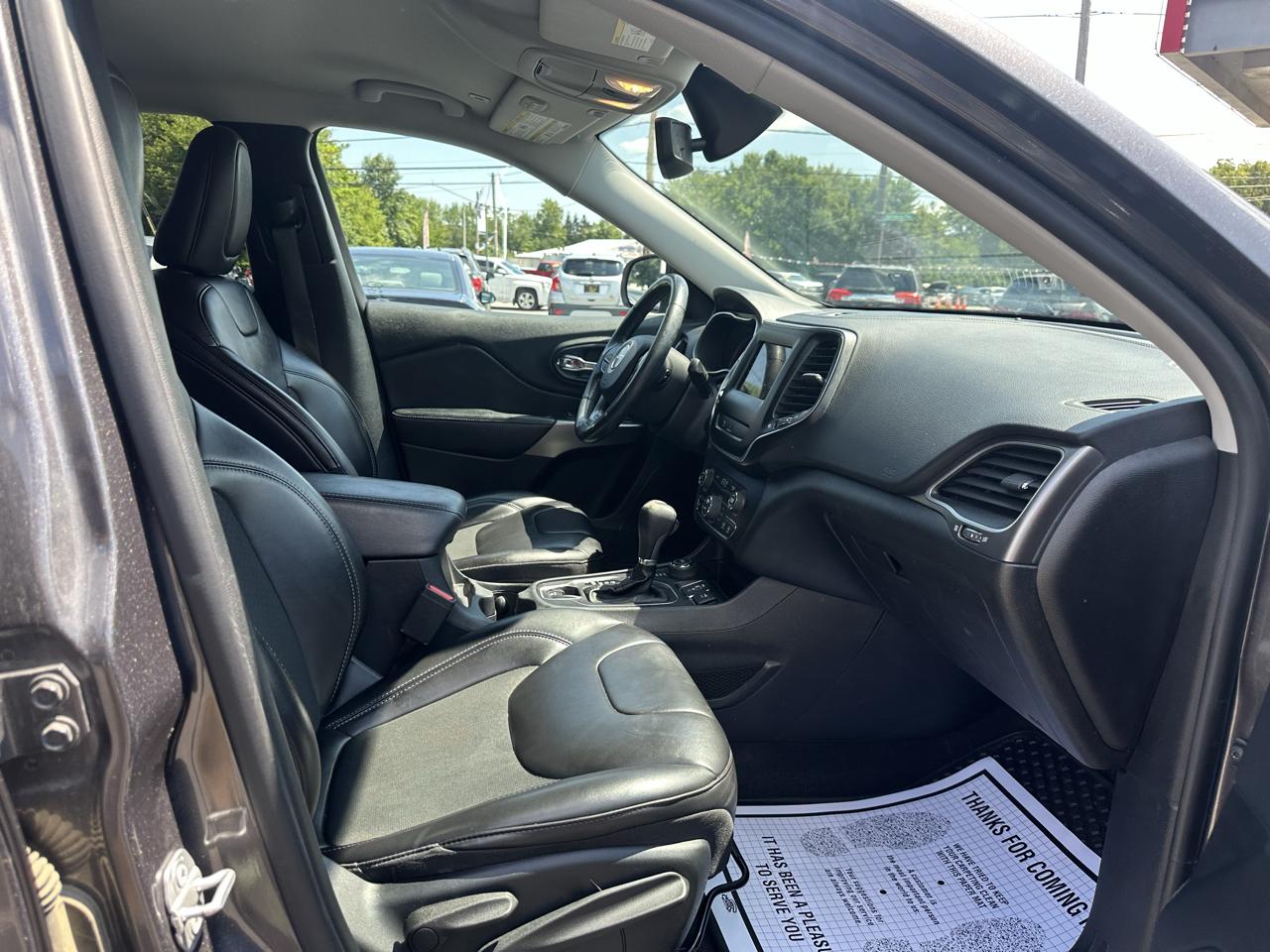 Jeep Cherokee Latitude Plus 4x4 2019