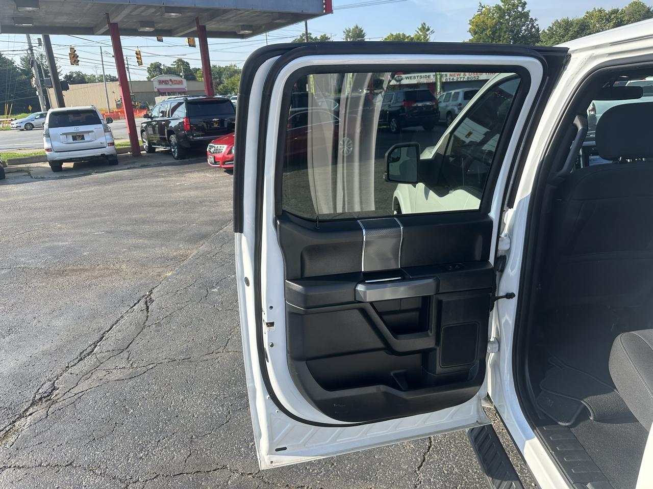 Ford F-150 4WD SuperCrew 150" XLT 2018