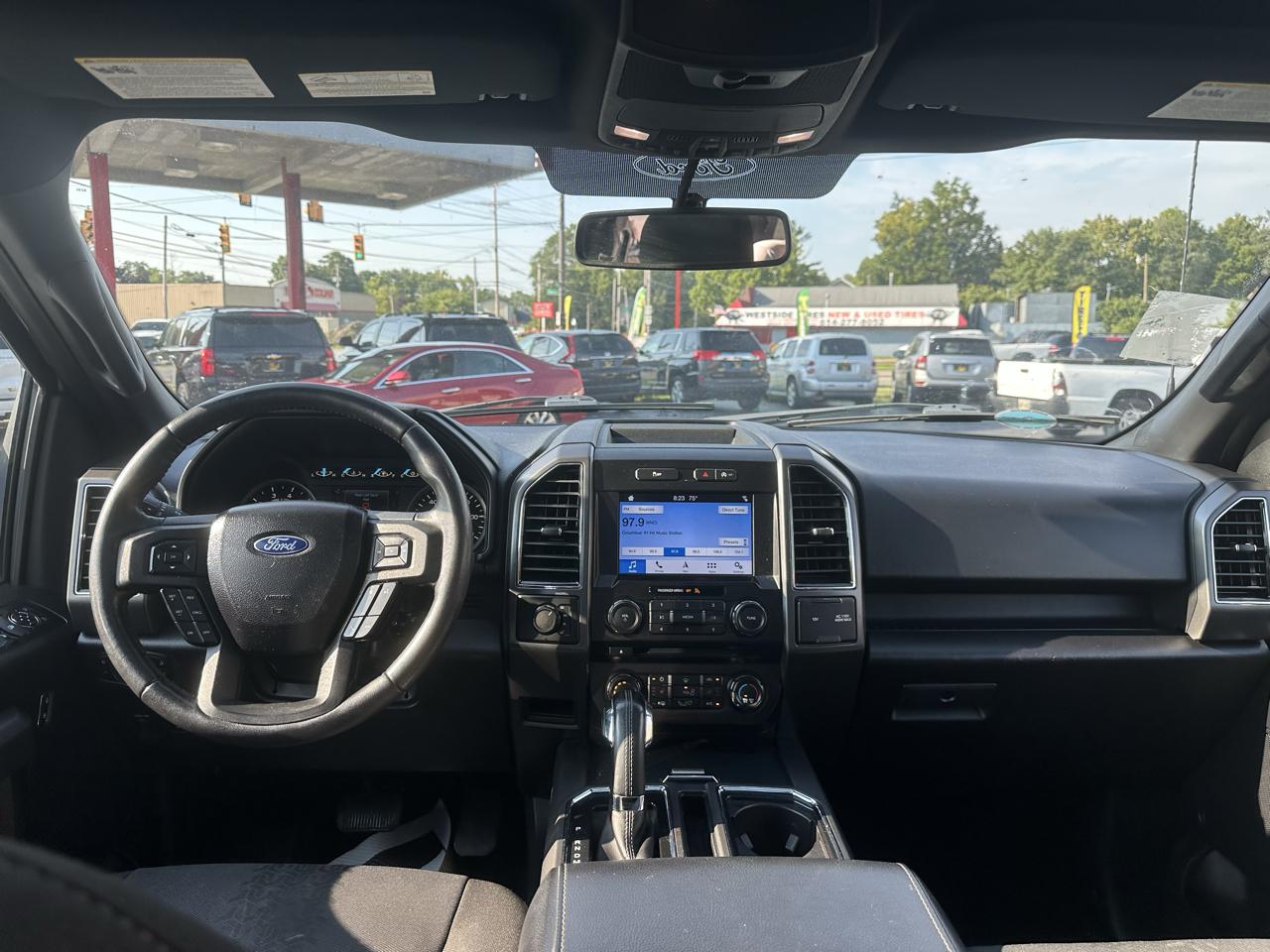 Ford F-150 4WD SuperCrew 150" XLT 2018