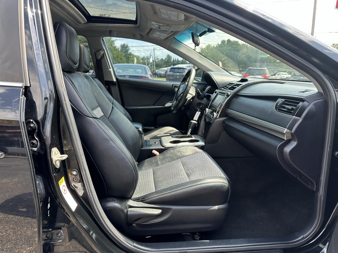 Toyota Camry 2014.5 4dr Sdn I4 Auto SE Sport (Natl) 2014