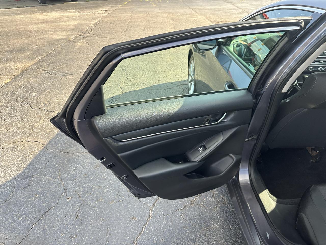 Honda Accord Sedan LX 1.5T CVT 2018