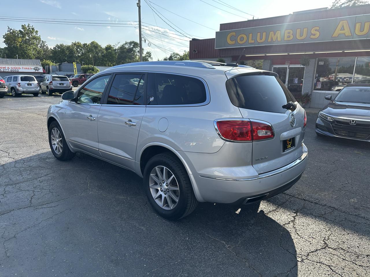 Buick Enclave FWD 4dr Convenience 2017