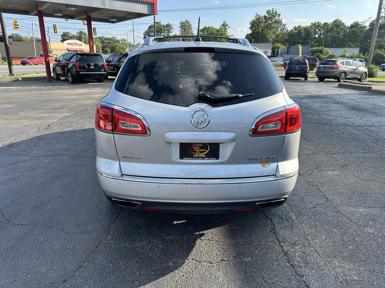 Buick Enclave FWD 4dr Convenience 2017