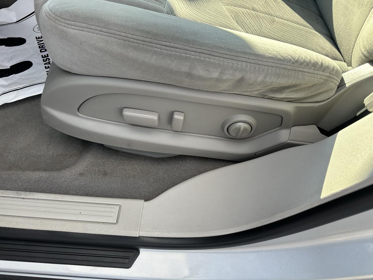 Buick Enclave FWD 4dr Convenience 2017