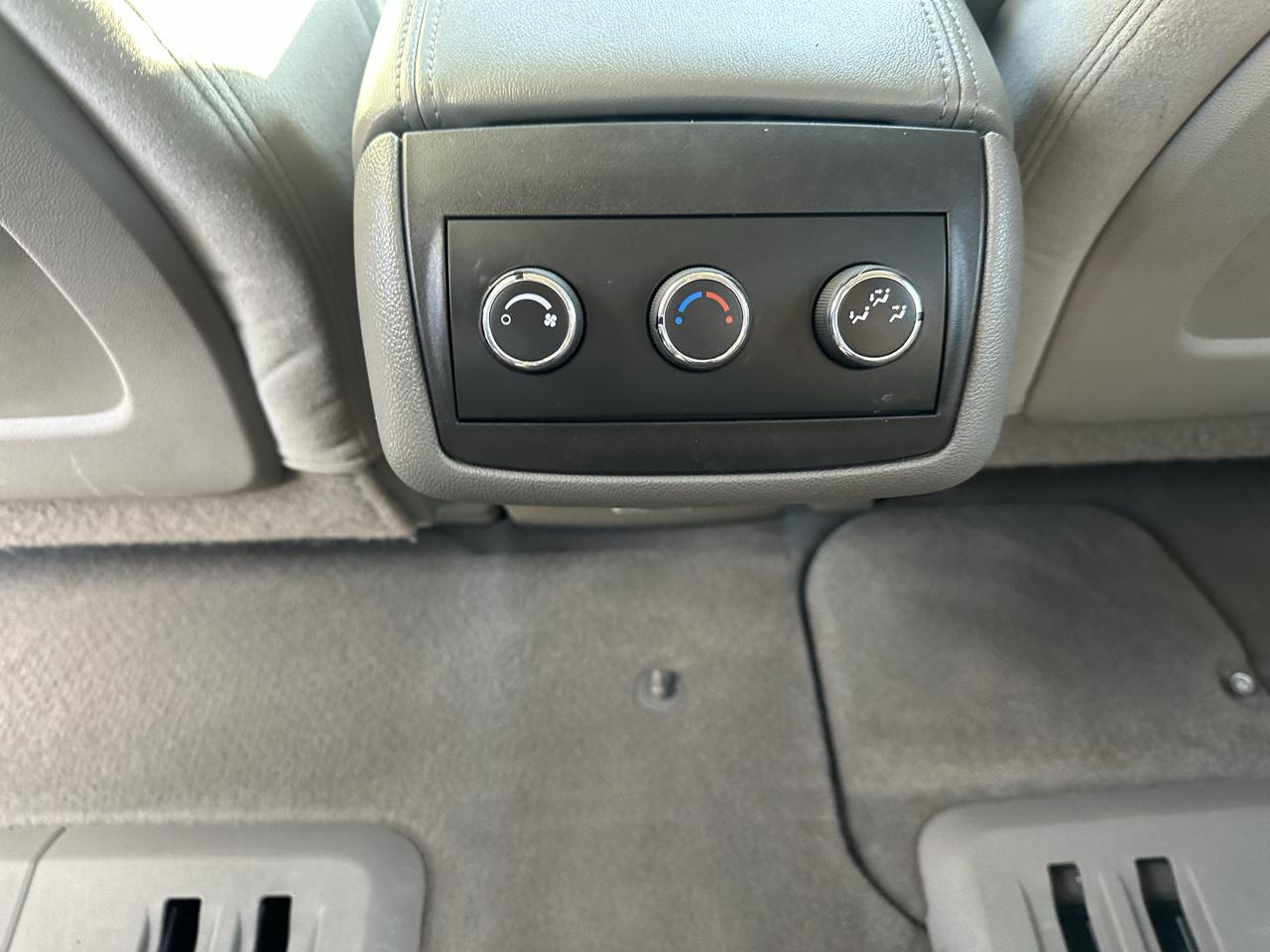Buick Enclave FWD 4dr Convenience 2017