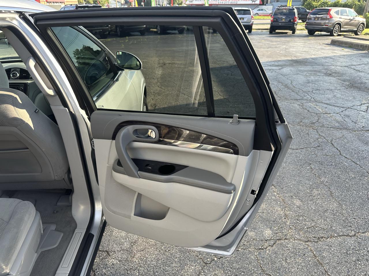 Buick Enclave FWD 4dr Convenience 2017