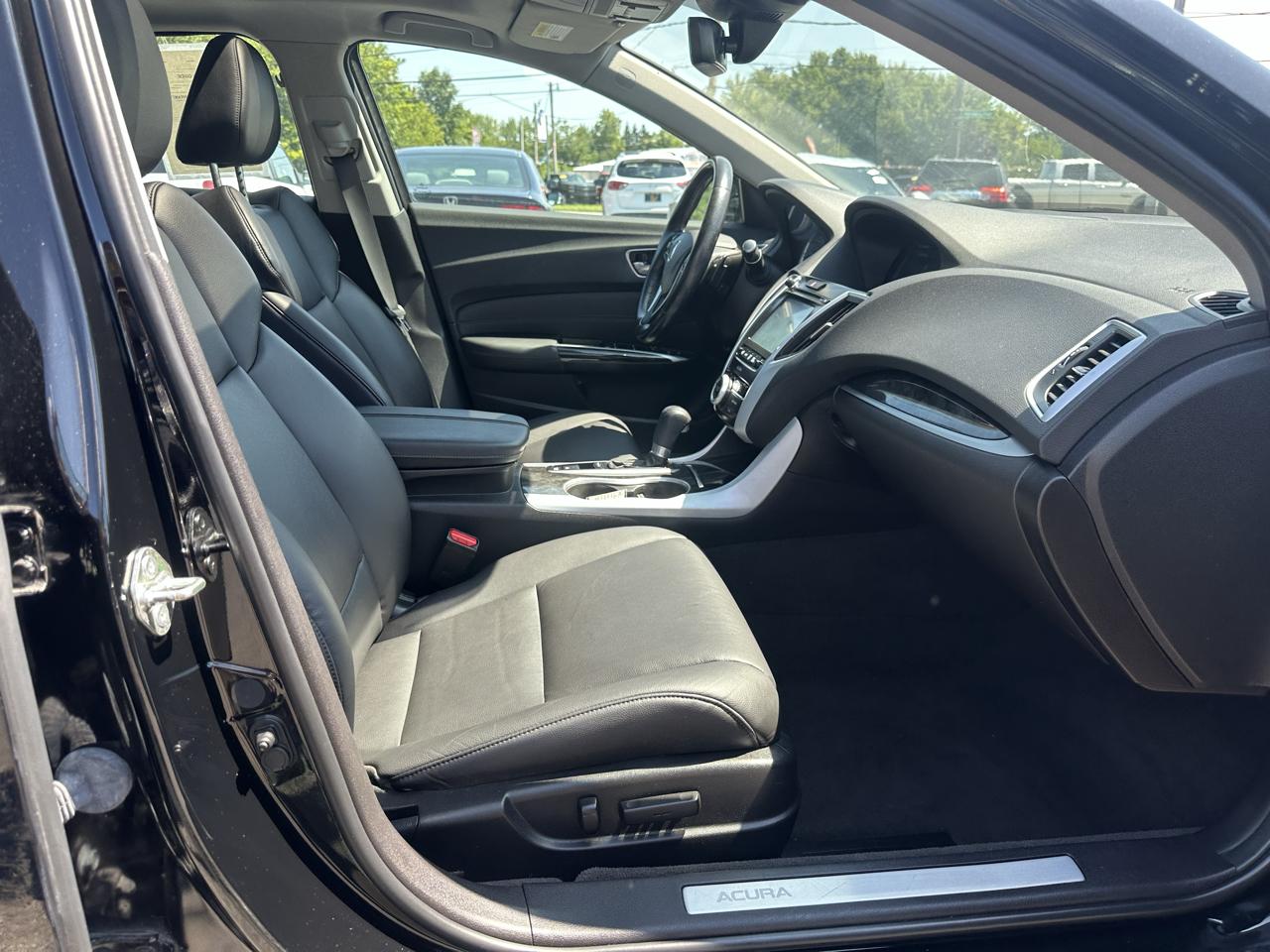 Acura TLX 2.4L FWD 2019