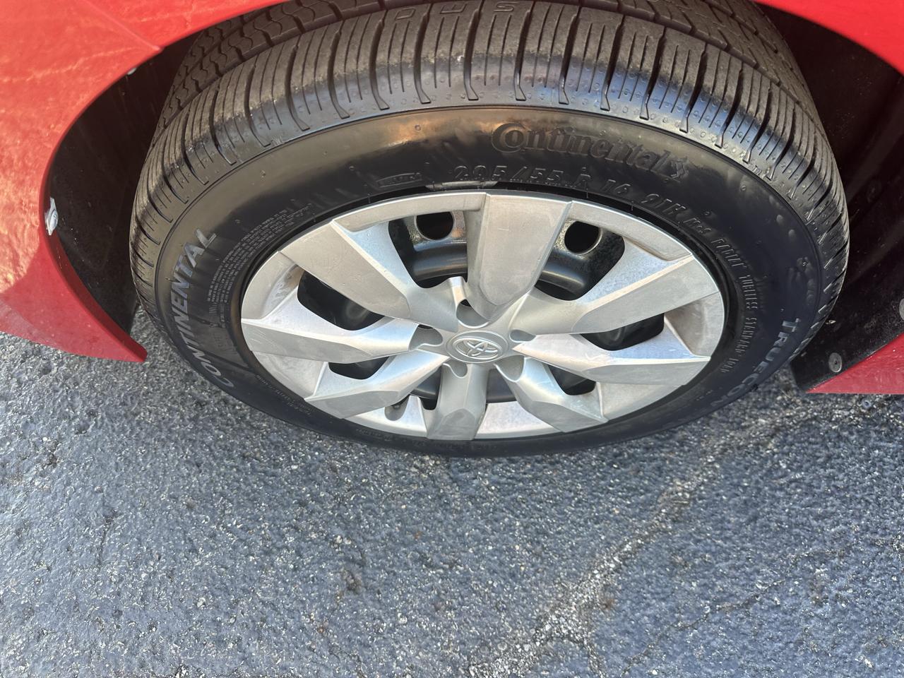 Toyota Corolla 4dr Sdn CVT LE Premium (Natl) 2015