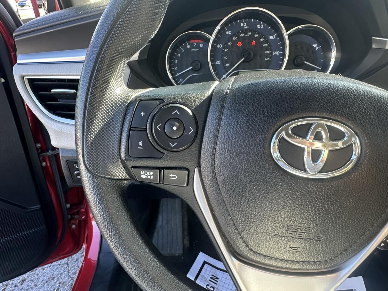 Toyota Corolla 4dr Sdn CVT LE Premium (Natl) 2015