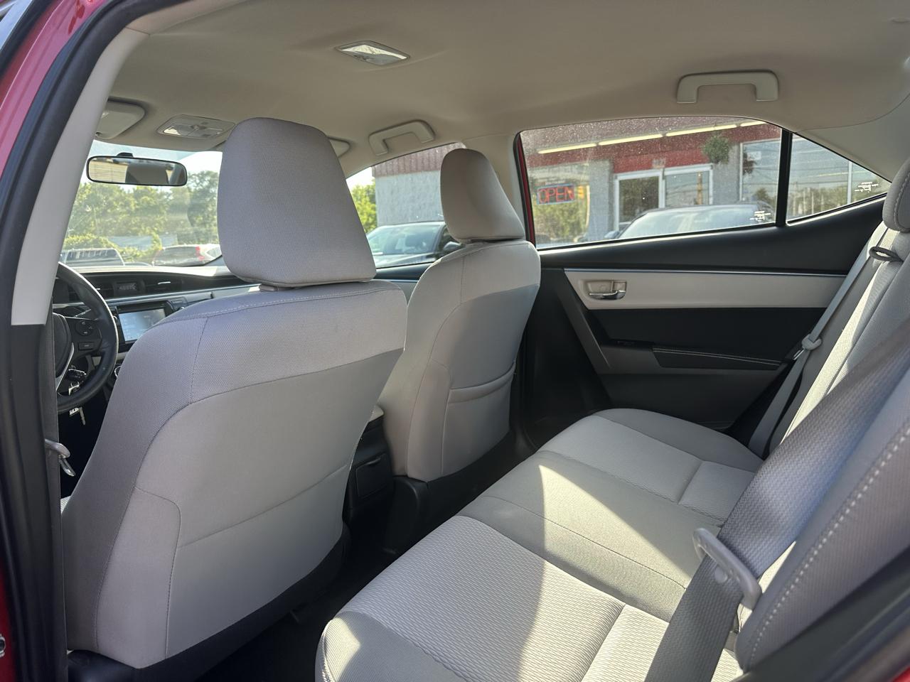 Toyota Corolla 4dr Sdn CVT LE Premium (Natl) 2015