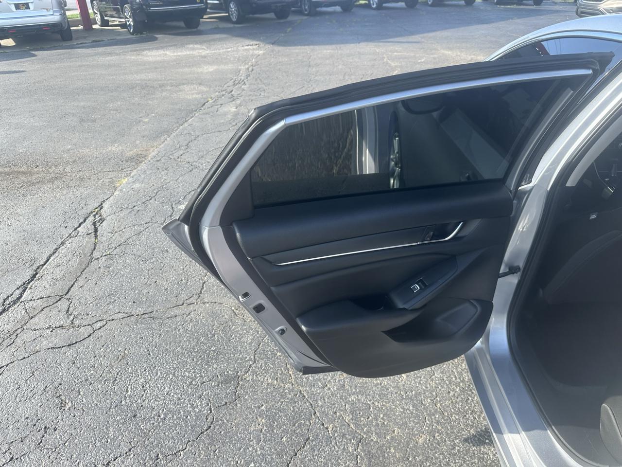 Honda Accord Sedan LX 1.5T CVT 2020