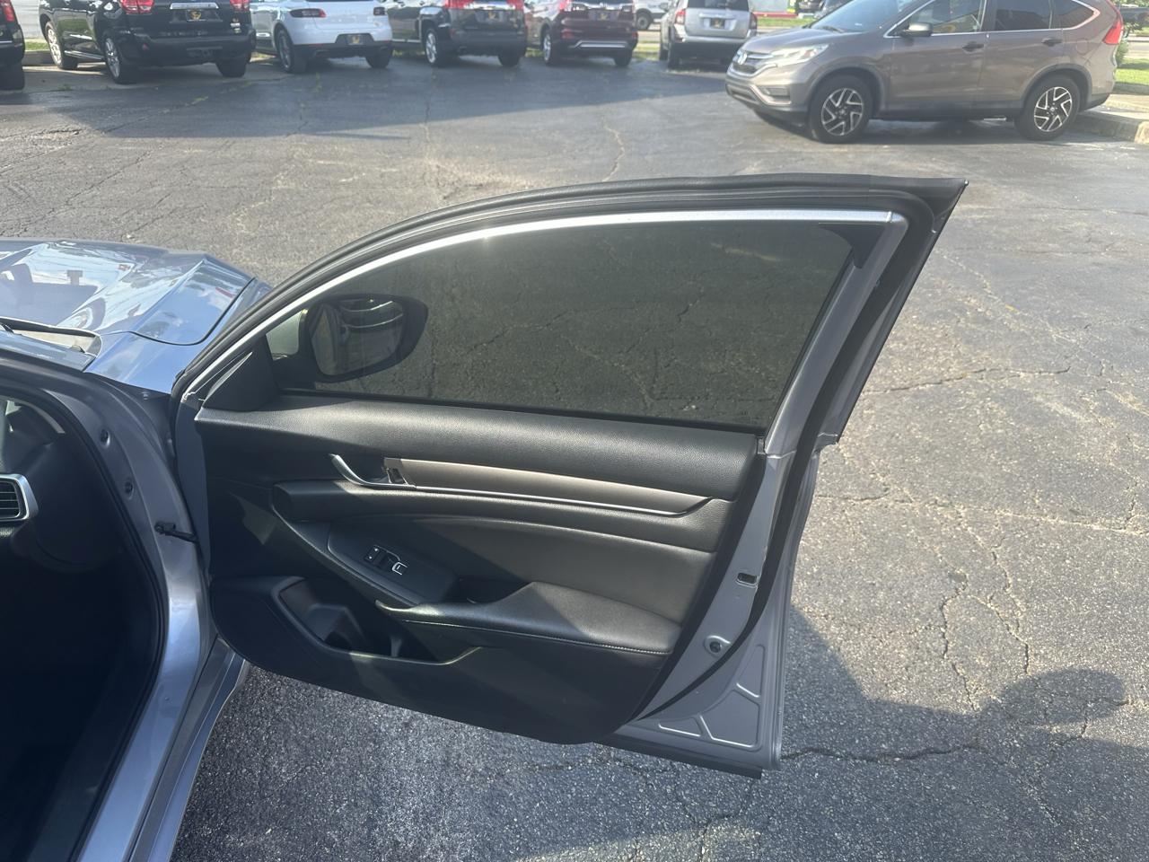 Honda Accord Sedan LX 1.5T CVT 2020