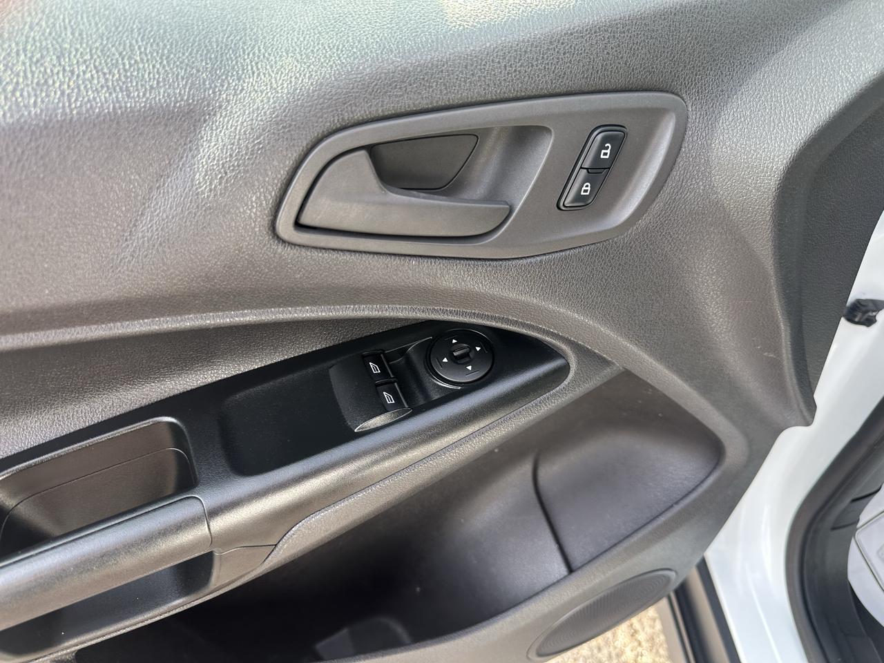 Ford Transit Connect Van XL LWB w/Rear Symmetrical Doors 2017