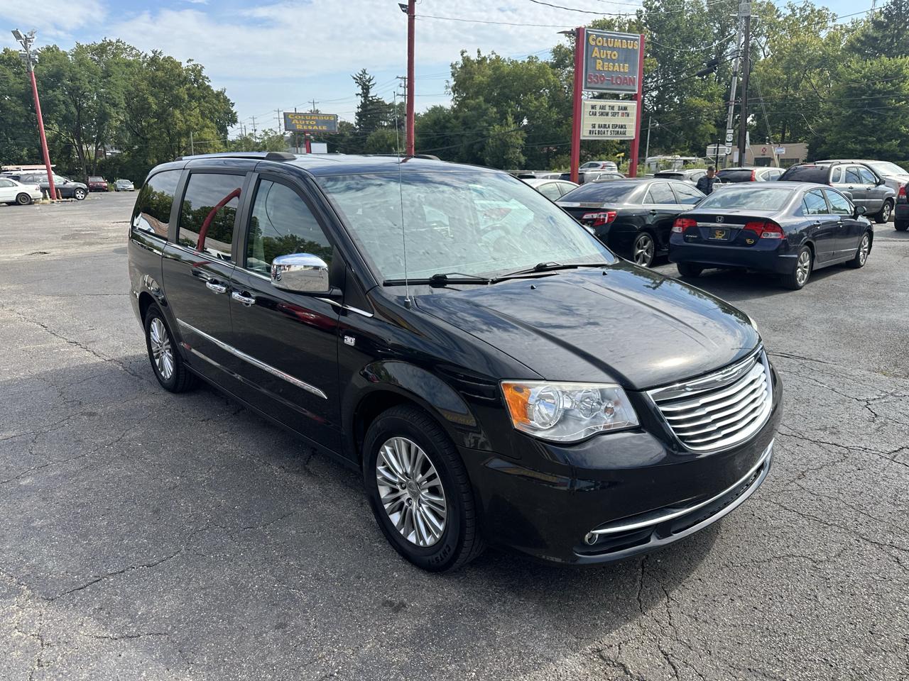 Chrysler Town & Country 4dr Wgn Touring-L 30th Anniversary 2014