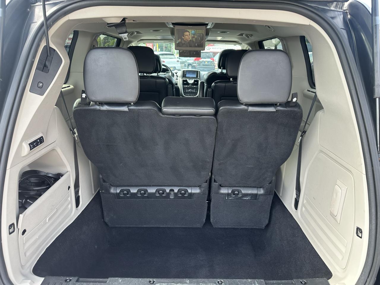 Chrysler Town & Country 4dr Wgn Touring-L 30th Anniversary 2014