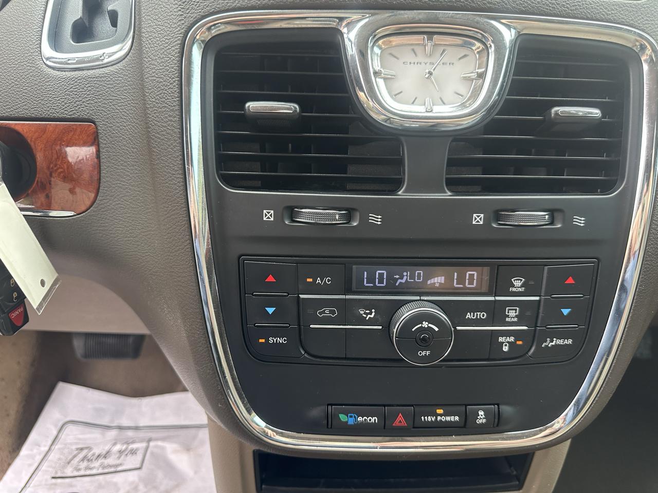 Chrysler Town & Country 4dr Wgn Touring 2015