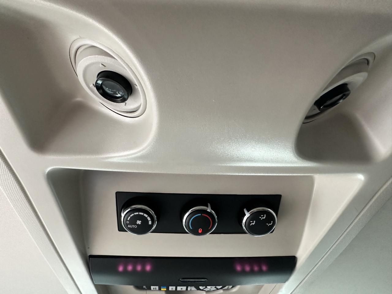 Chrysler Town & Country 4dr Wgn Touring 2015