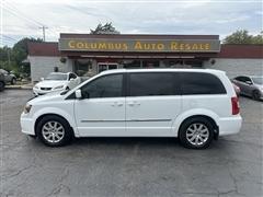 2015 Chrysler Town & Country 