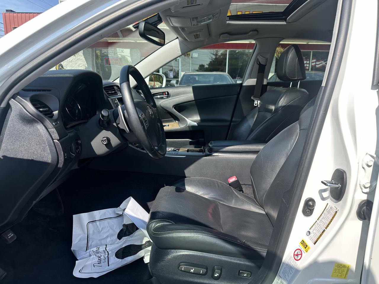 Lexus IS 250 4dr Sport Sdn Auto AWD 2011