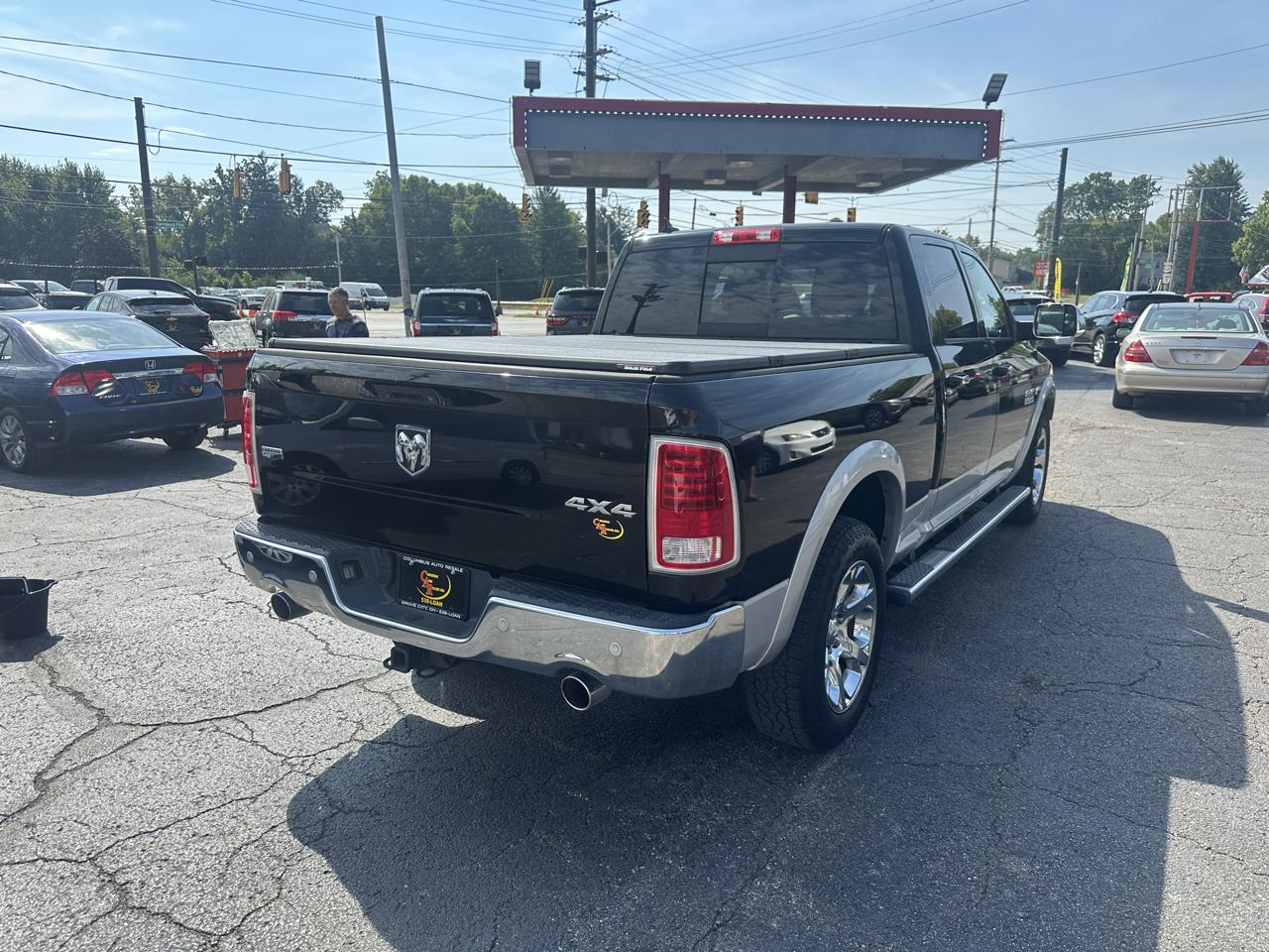 RAM 1500 4WD Crew Cab 149" Laramie 2014