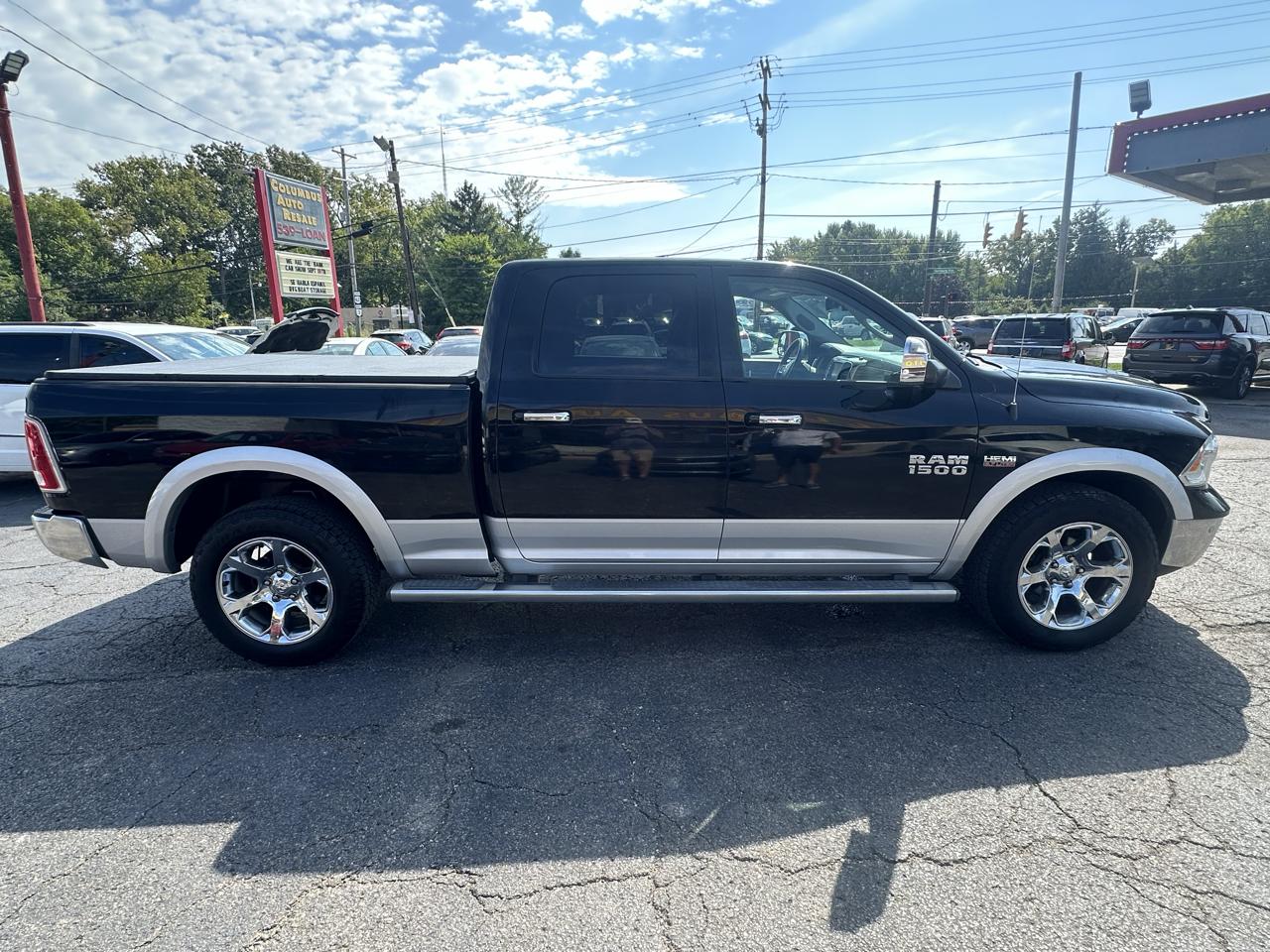 RAM 1500 4WD Crew Cab 149" Laramie 2014