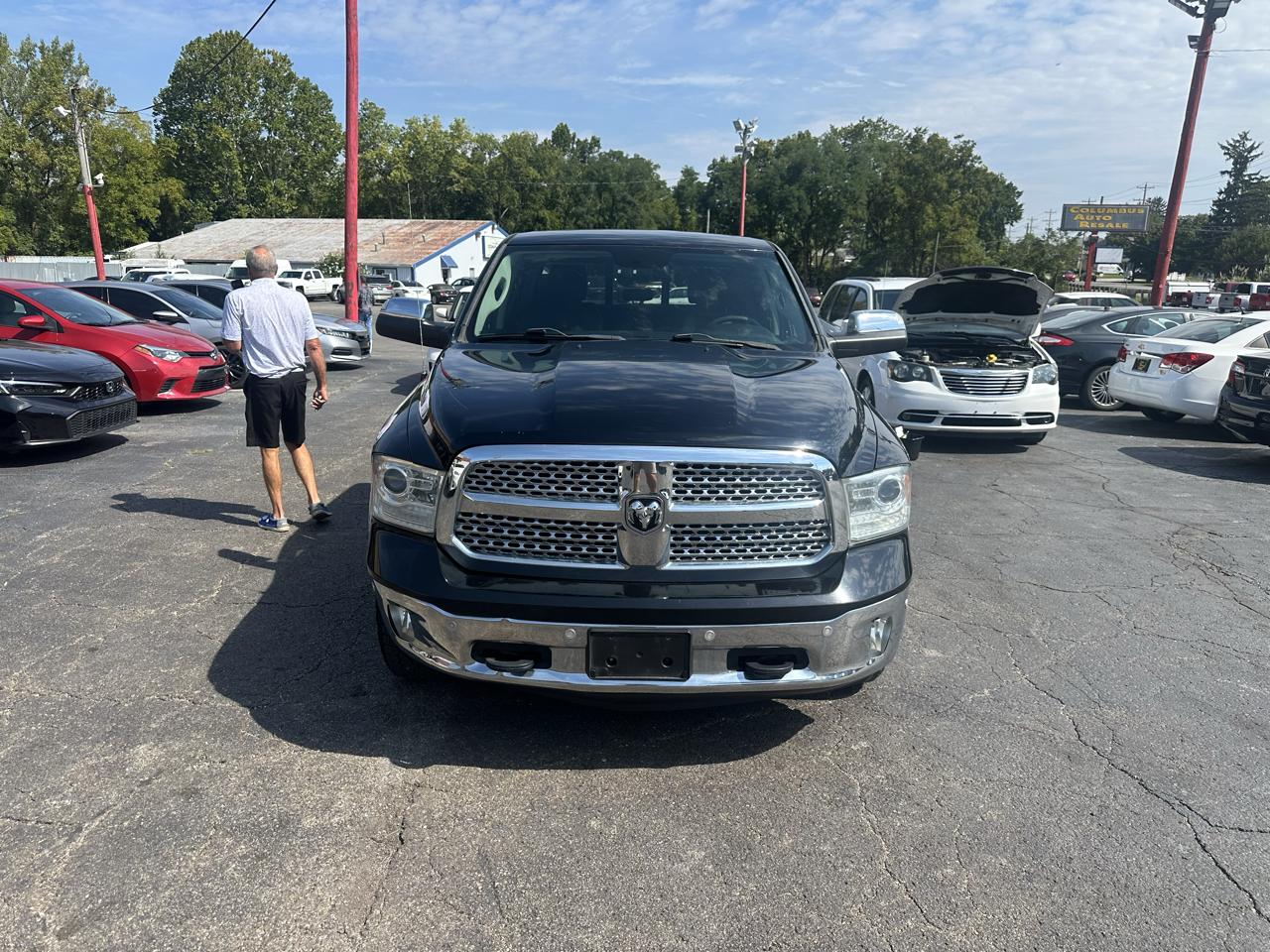 RAM 1500 4WD Crew Cab 149" Laramie 2014