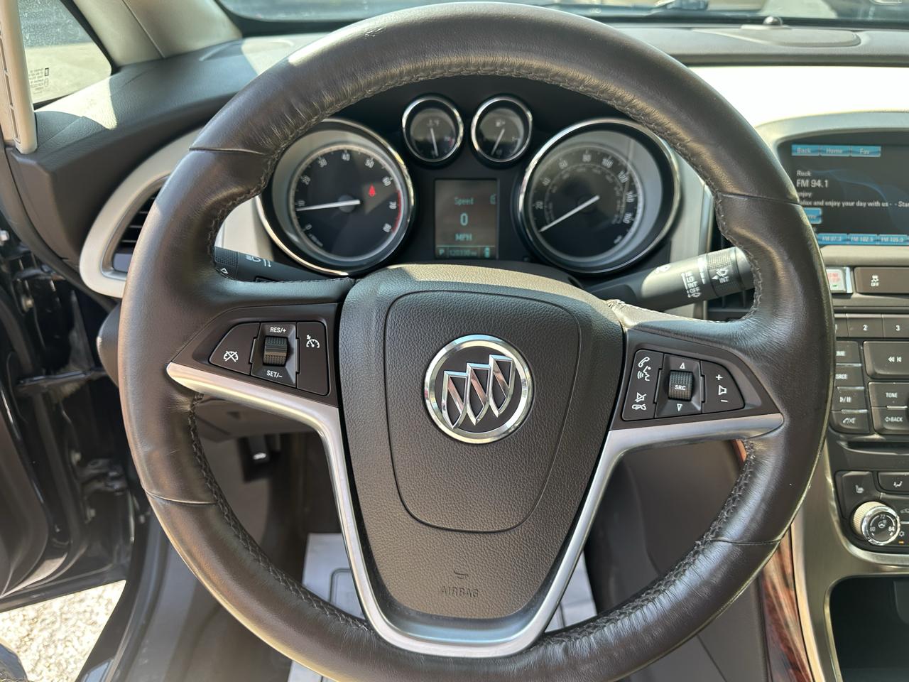 Buick Verano 4dr Sdn Leather Group 2013