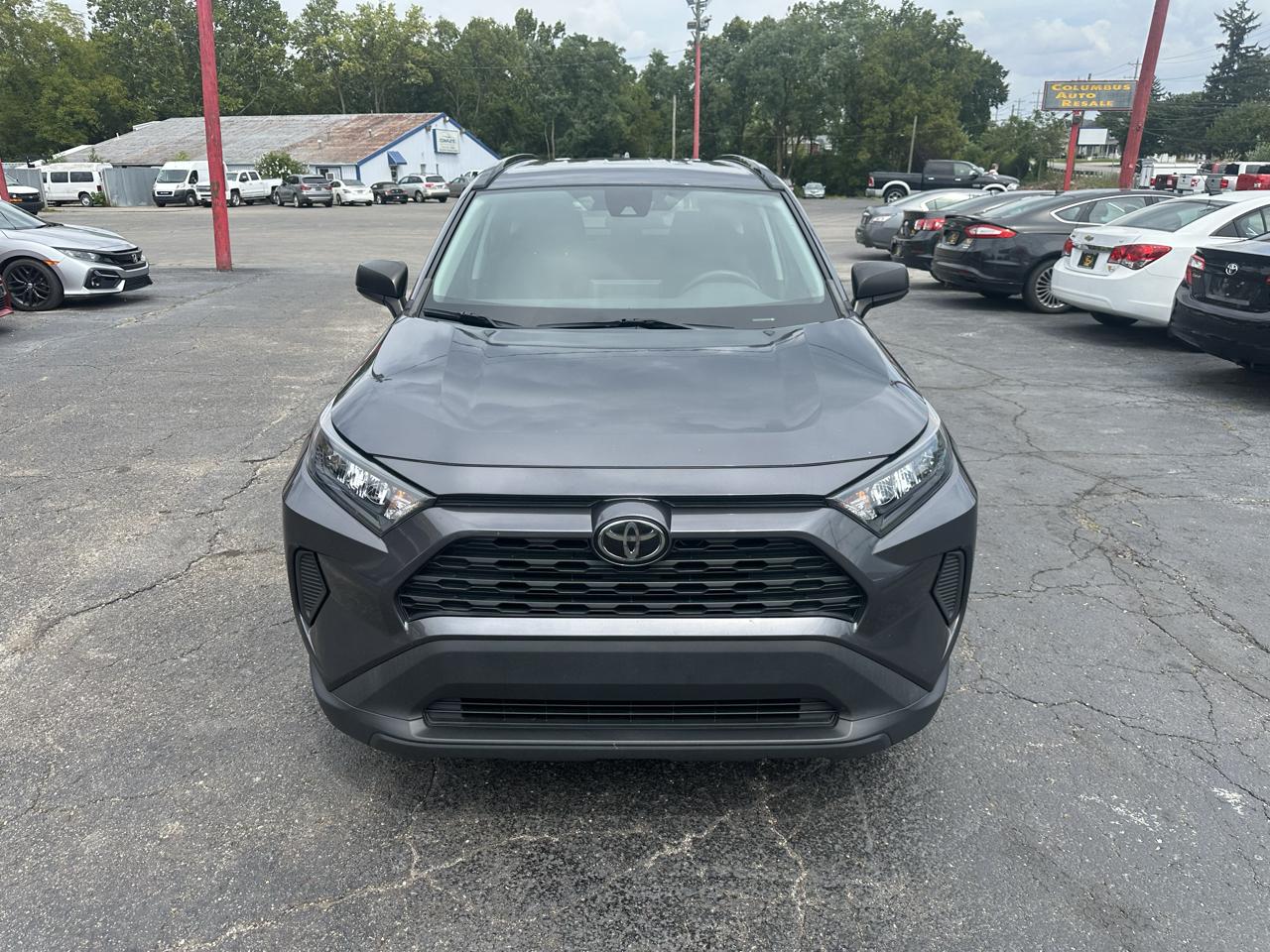 Toyota RAV4 LE FWD (Natl) 2021