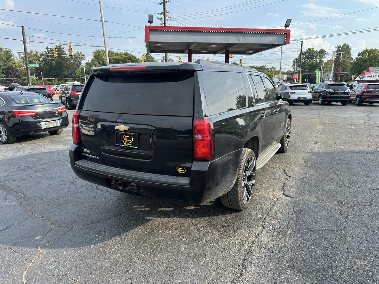 Chevrolet Suburban 4WD 4dr LT 2015