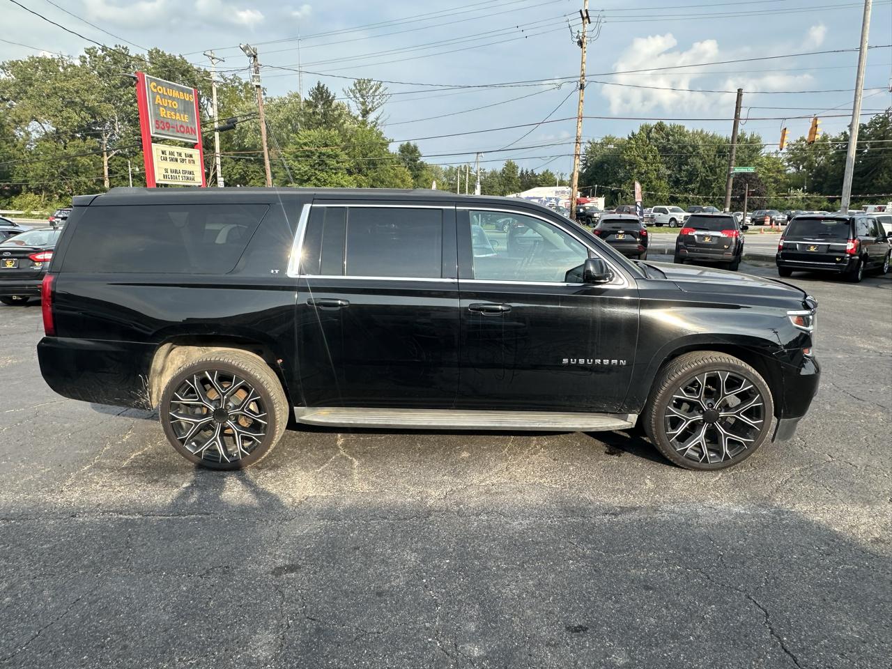 Chevrolet Suburban 4WD 4dr LT 2015