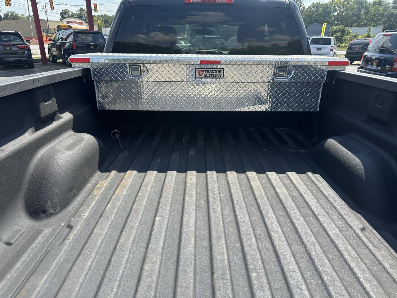 Chevrolet Silverado 1500 2WD Double Cab 143.5" LT w/1LT 2015