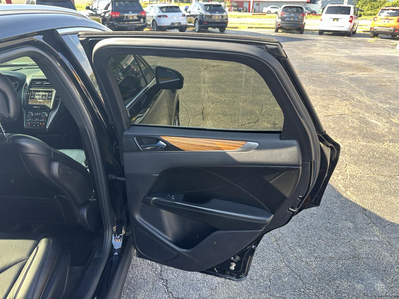 Lincoln MKC FWD 4dr Select 2016