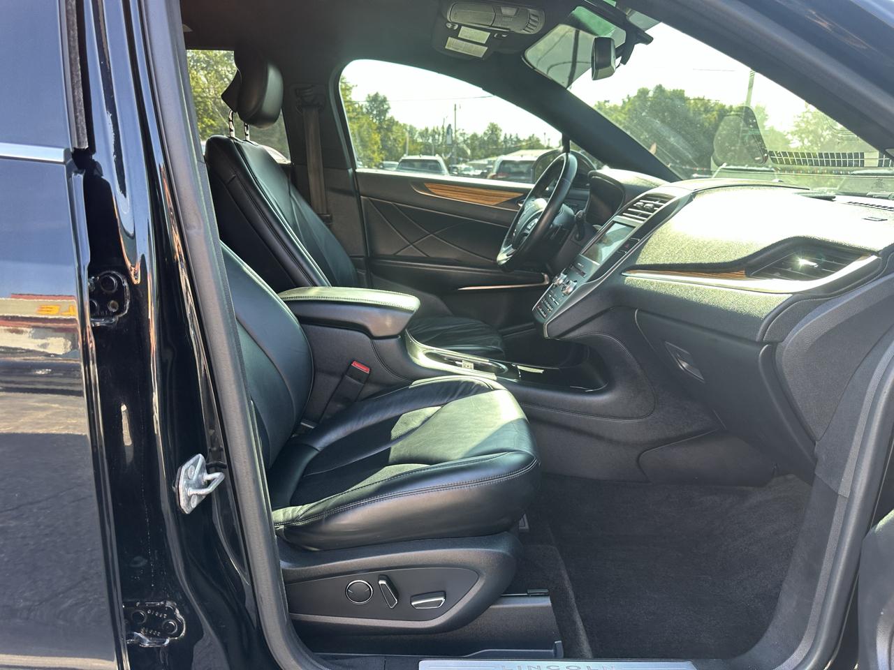 Lincoln MKC FWD 4dr Select 2016