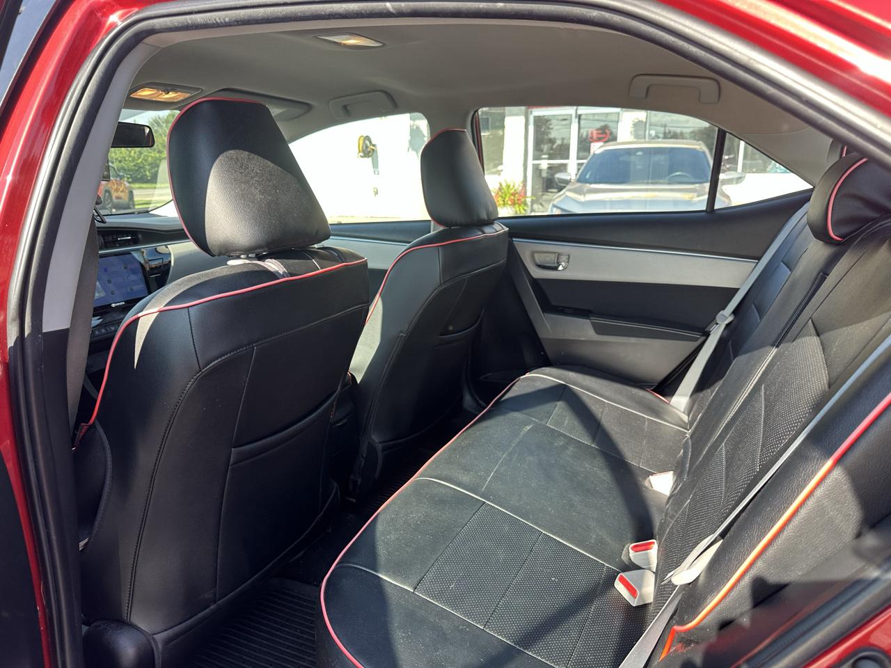 Toyota Corolla 4dr Sdn CVT LE Premium (Natl) 2015