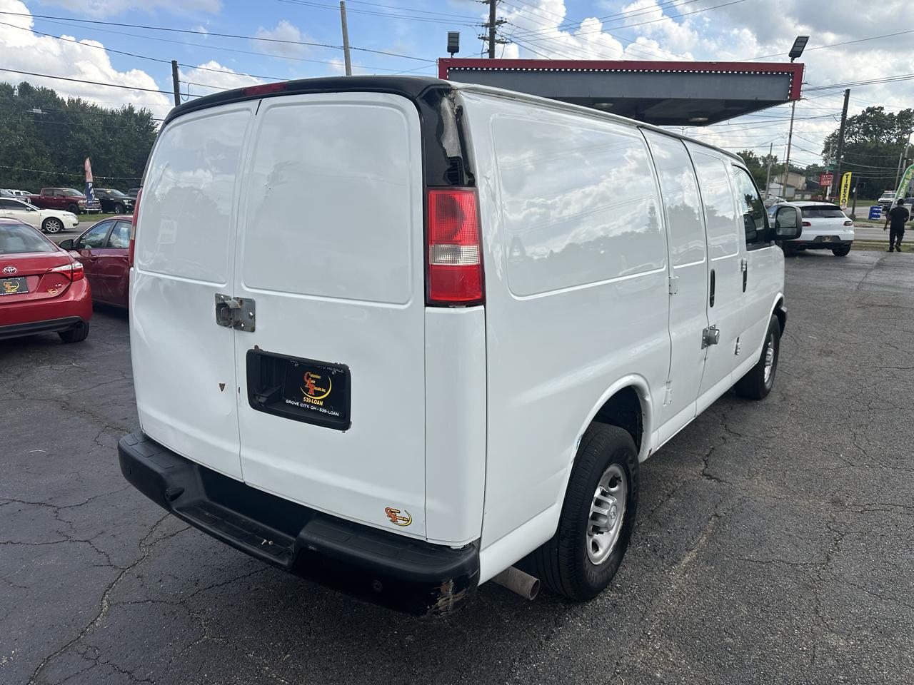 Chevrolet Express Cargo Van RWD 3500 135" 2016