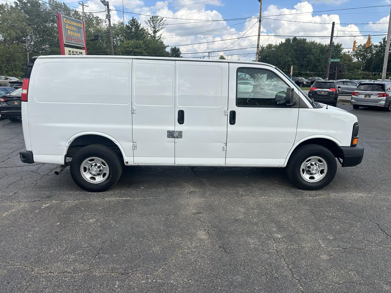 Chevrolet Express Cargo Van RWD 3500 135" 2016