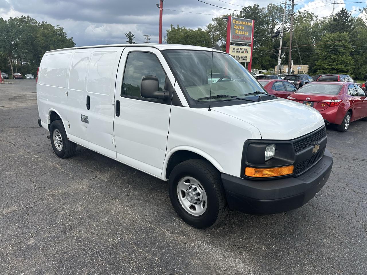 Chevrolet Express Cargo Van RWD 3500 135" 2016