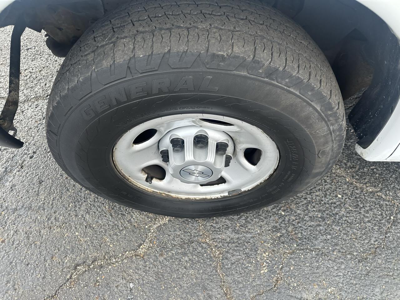 Chevrolet Express Cargo Van RWD 3500 135" 2016