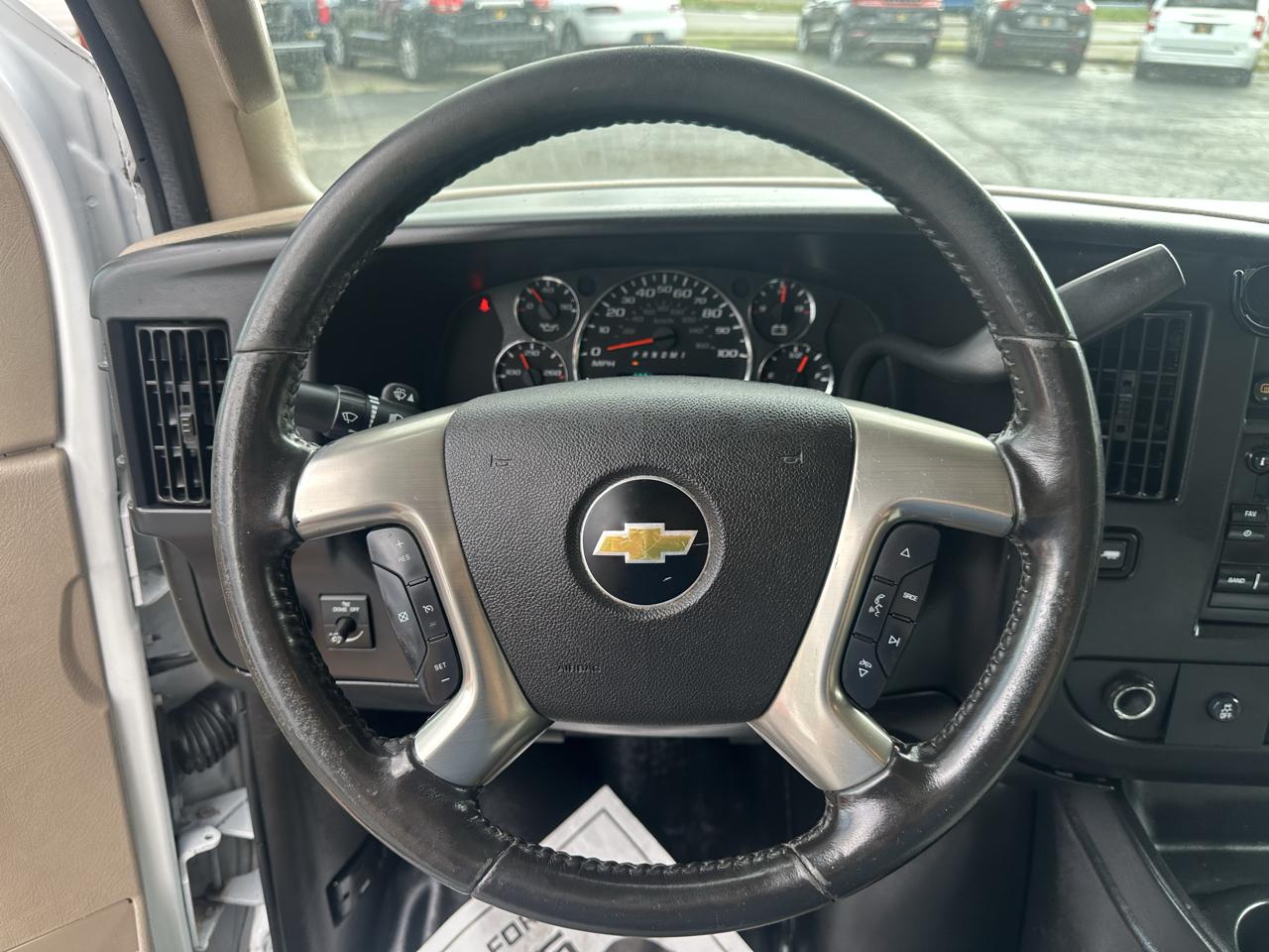 Chevrolet Express Cargo Van RWD 3500 135" 2016